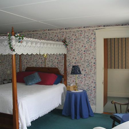 Old Red Inn & Cottages Норд Конуей Стая снимка