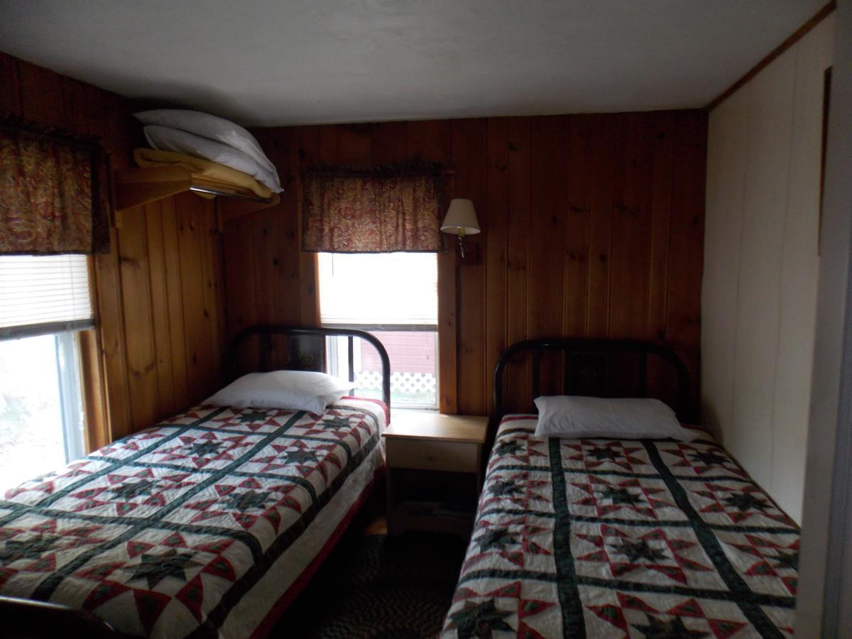Old Red Inn & Cottages Норд Конуей Екстериор снимка
