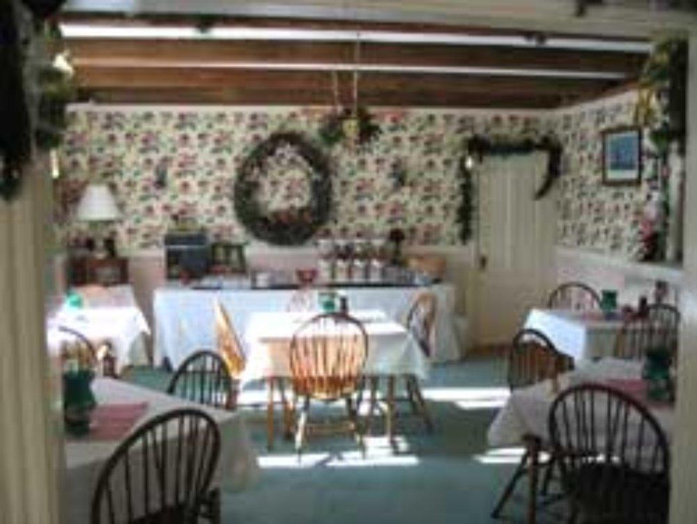 Old Red Inn & Cottages Норд Конуей Екстериор снимка